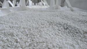 大量出售pet膜级白色泡料摩擦料,月供600吨