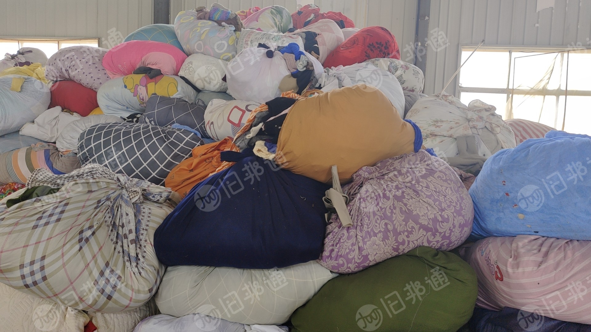 出售一车九米六通货毛衣