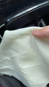 出售库存米黄色磨毛布2.42门幅70克，现货20000米