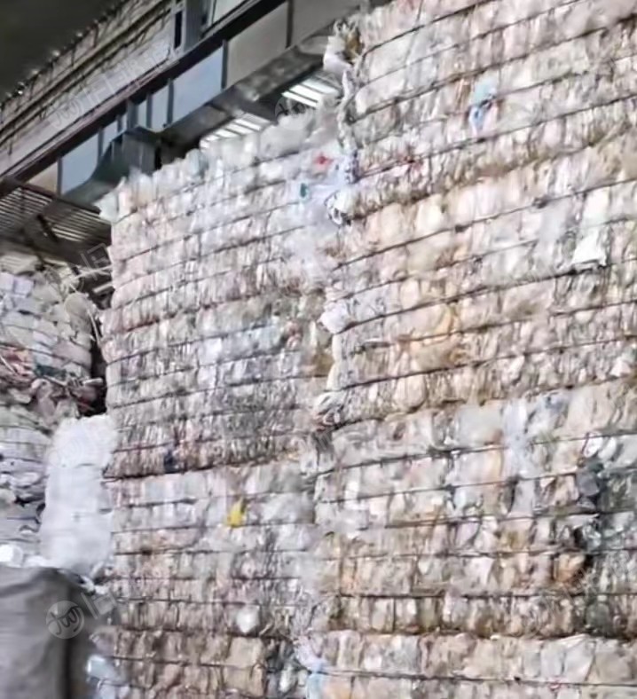 常年出售透明丙压块,饭盒压块,透明PP压块