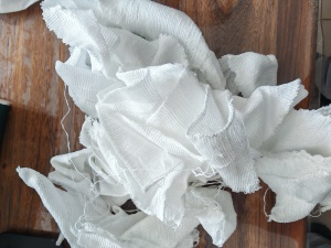 常年大量收购涤纶料，涤纶废丝，废布块，白色