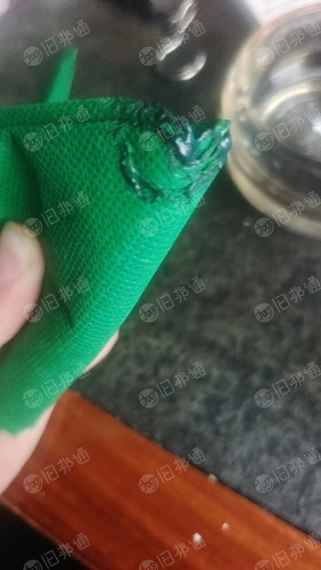 出售厂里手提袋下来的无纺布,一天出2吨左右,山东东营广饶