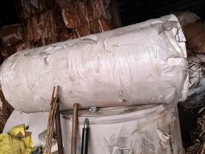 出售一批卷筒乱码白卡纸