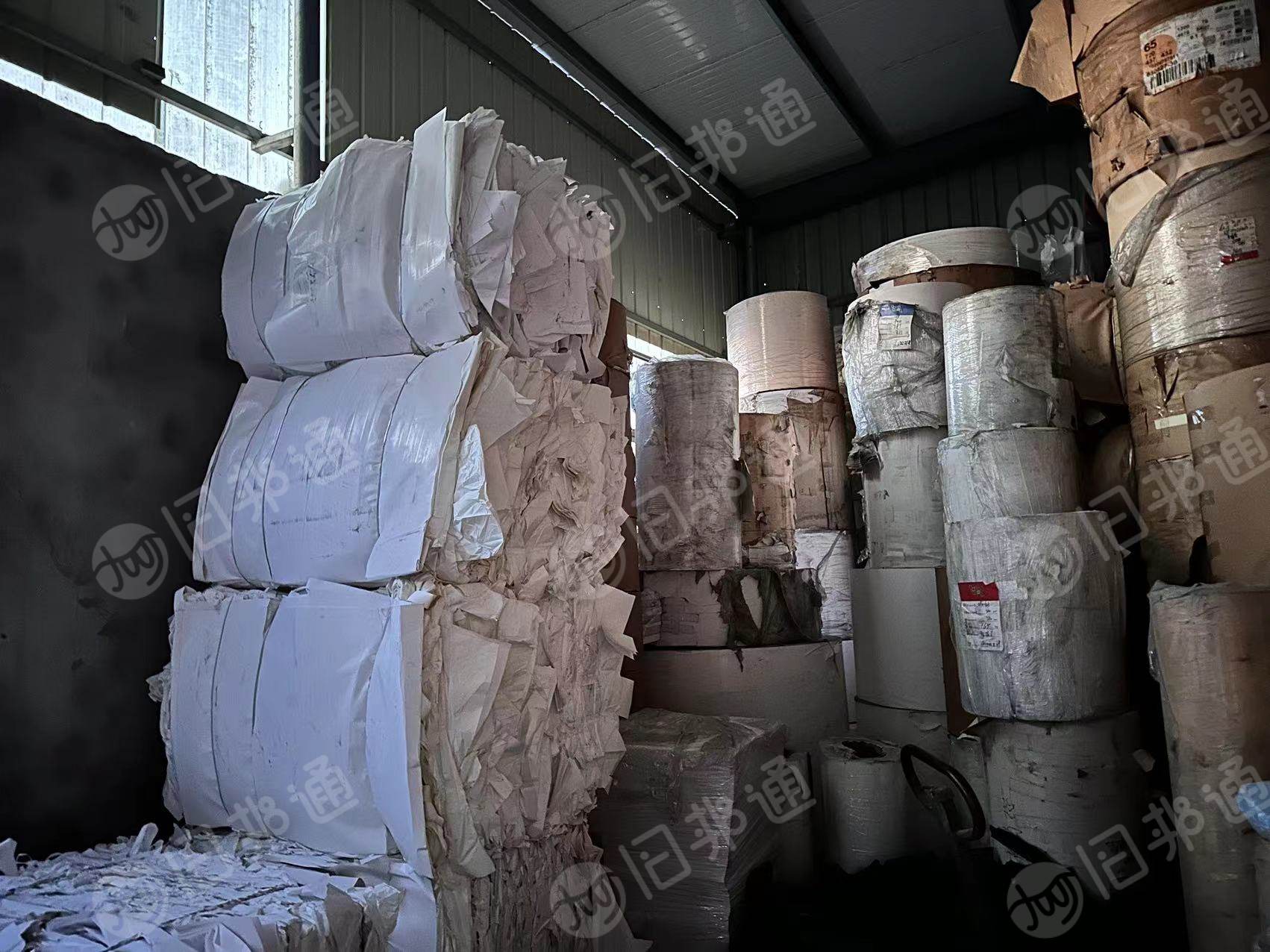 出售一批卷筒乱码白卡纸