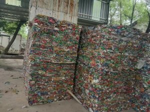 出售铝易拉罐压块，82水