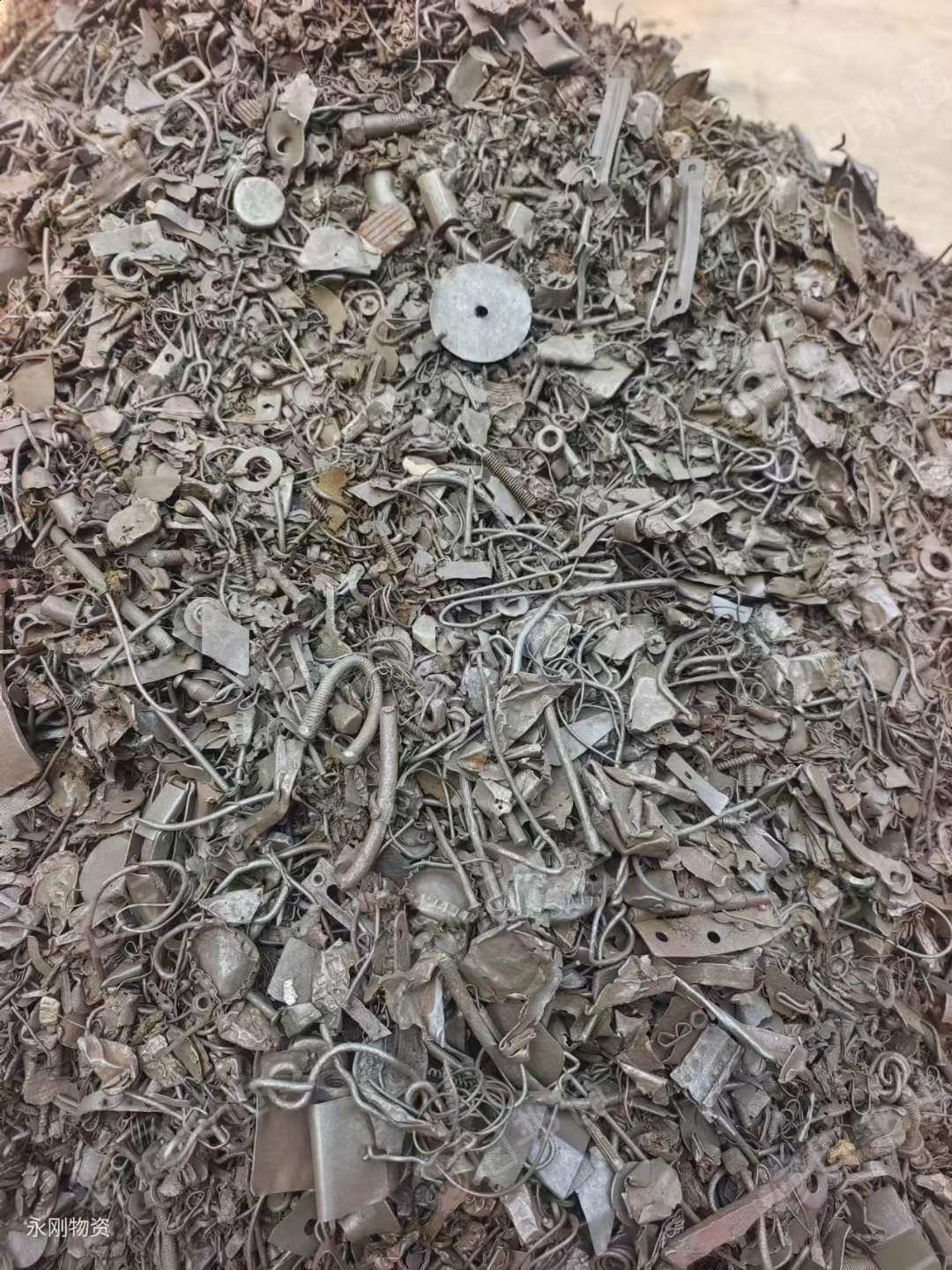 出售干磨火烧铁破碎料