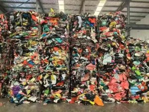 出售三级水洗高压膜废料，花高压膜废料