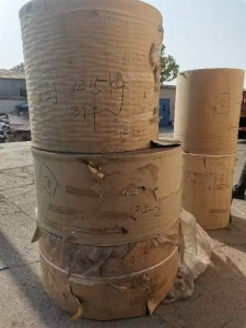 出售300/400克卷筒牛卡纸