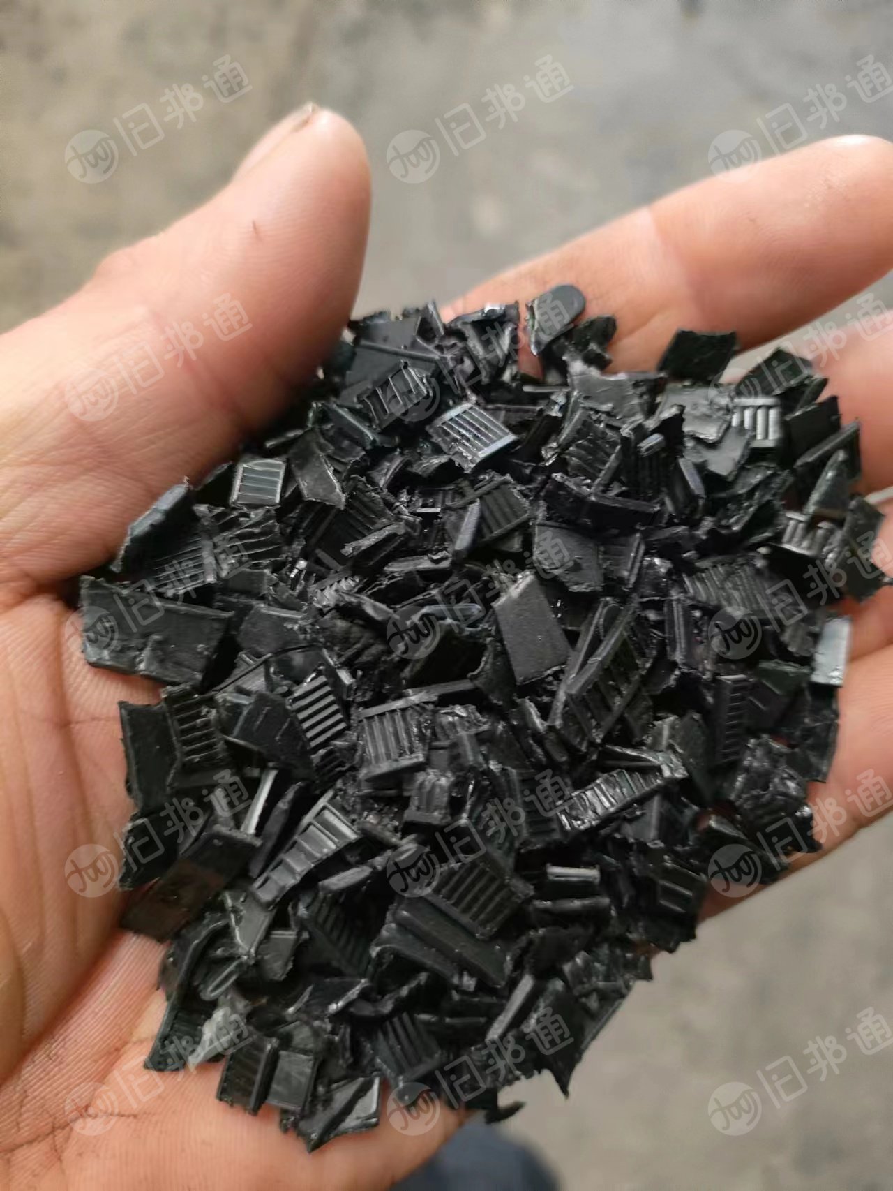 出售尼龙扎带破碎料,PA66扎带破碎料,现货20多吨