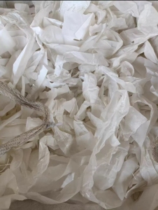 长期大量收购纯白硅油纸废料，打浆用