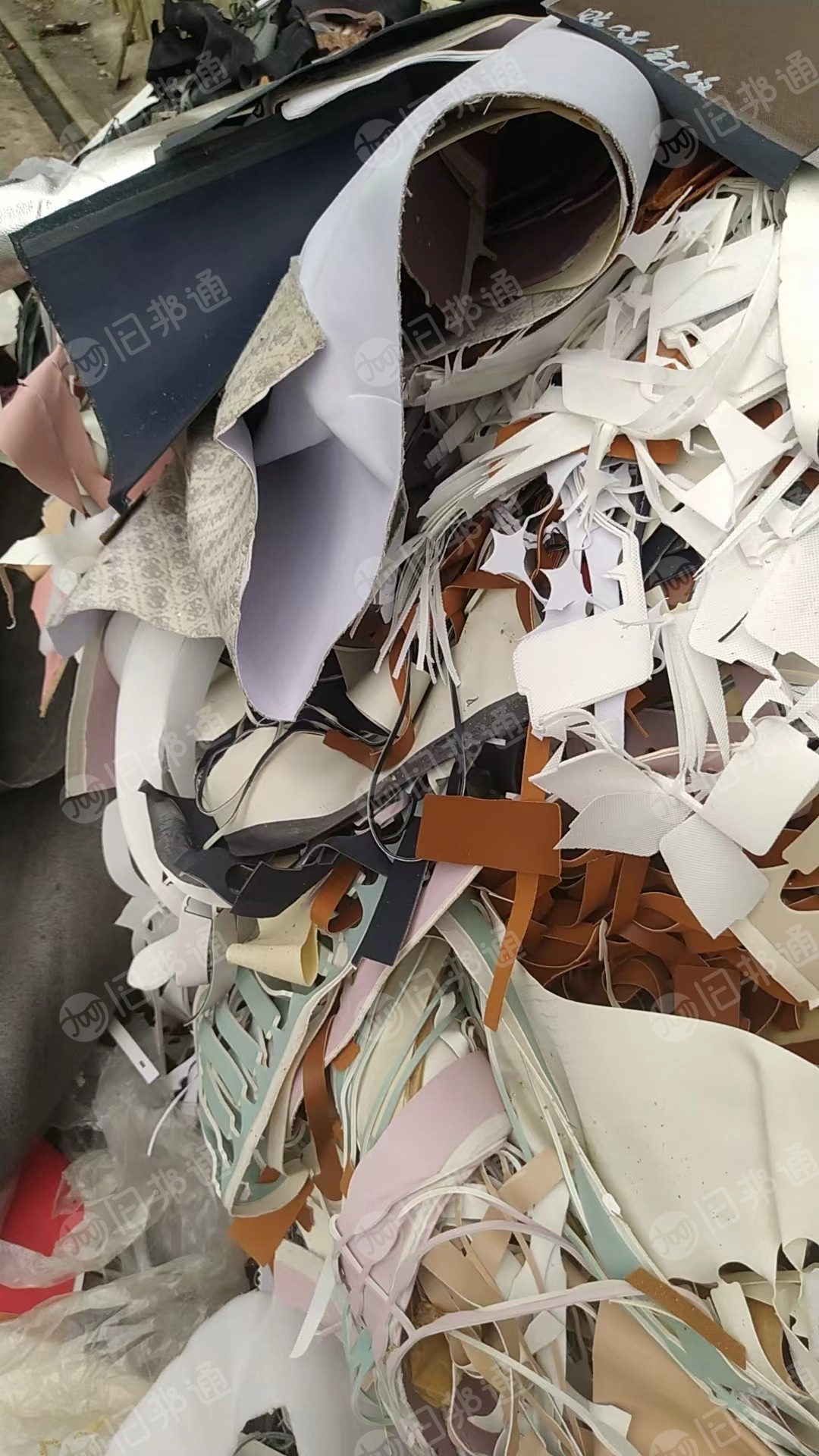 出售箱包革边角料,月供500吨,服装厂边角料,现货5吨