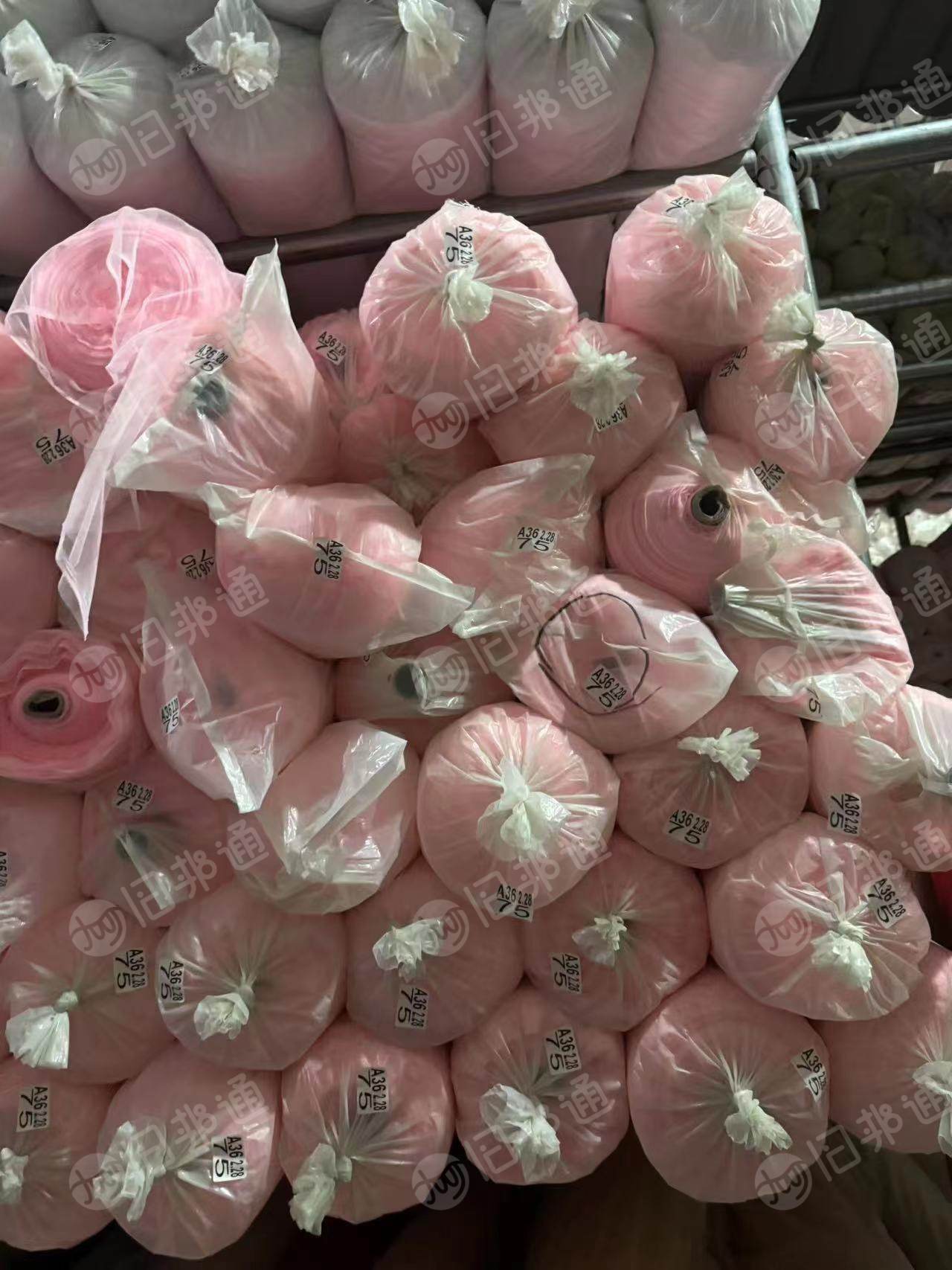 出售涤纶网库存布,纯涤纶,杂色,现货十几吨,货在江苏
