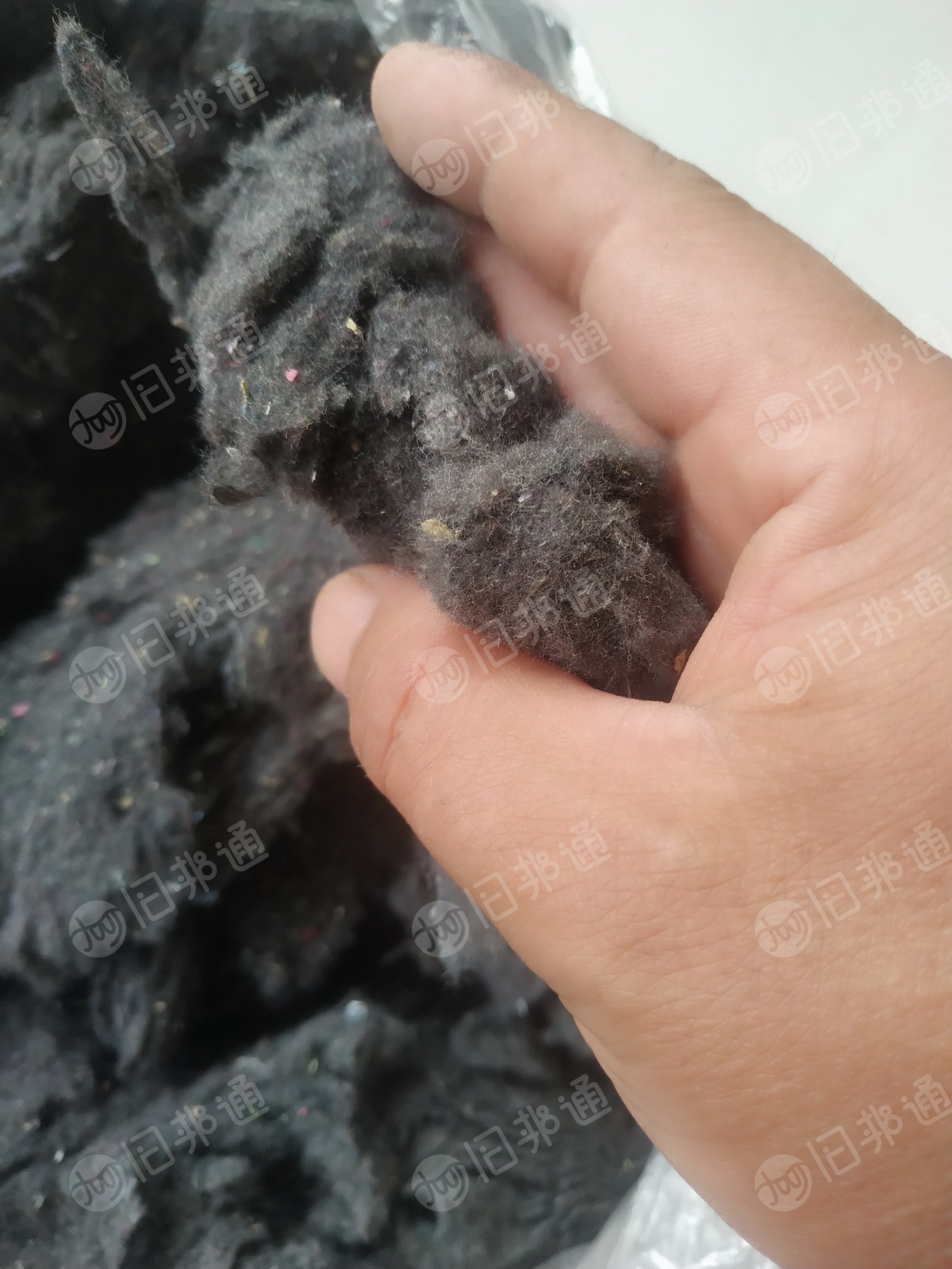低价出售化纤毛毛料