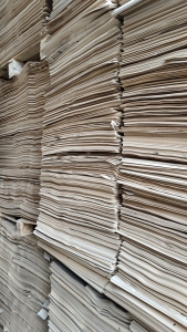 出售低温竹浆纸，现货七八十吨