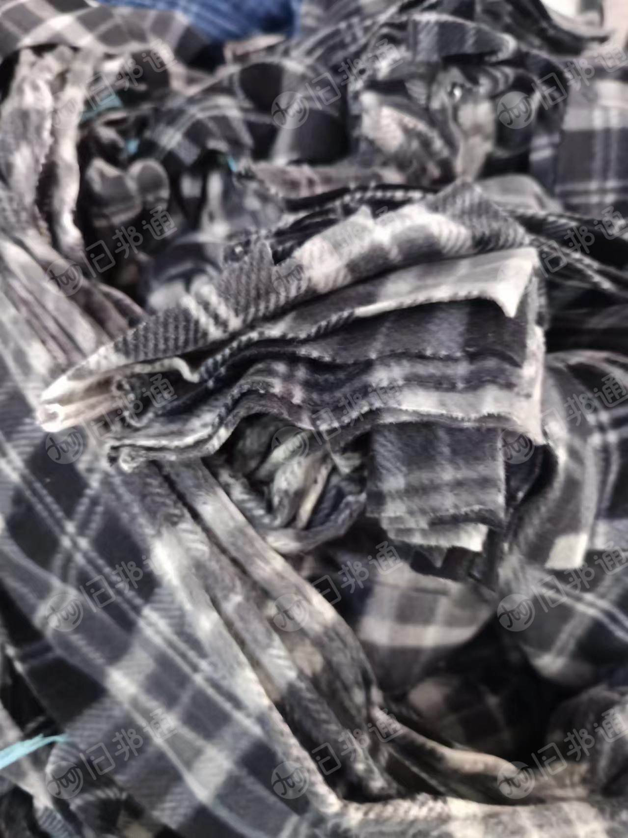 出售布碎,服装厂下脚料,重色,浅色,月供几十吨