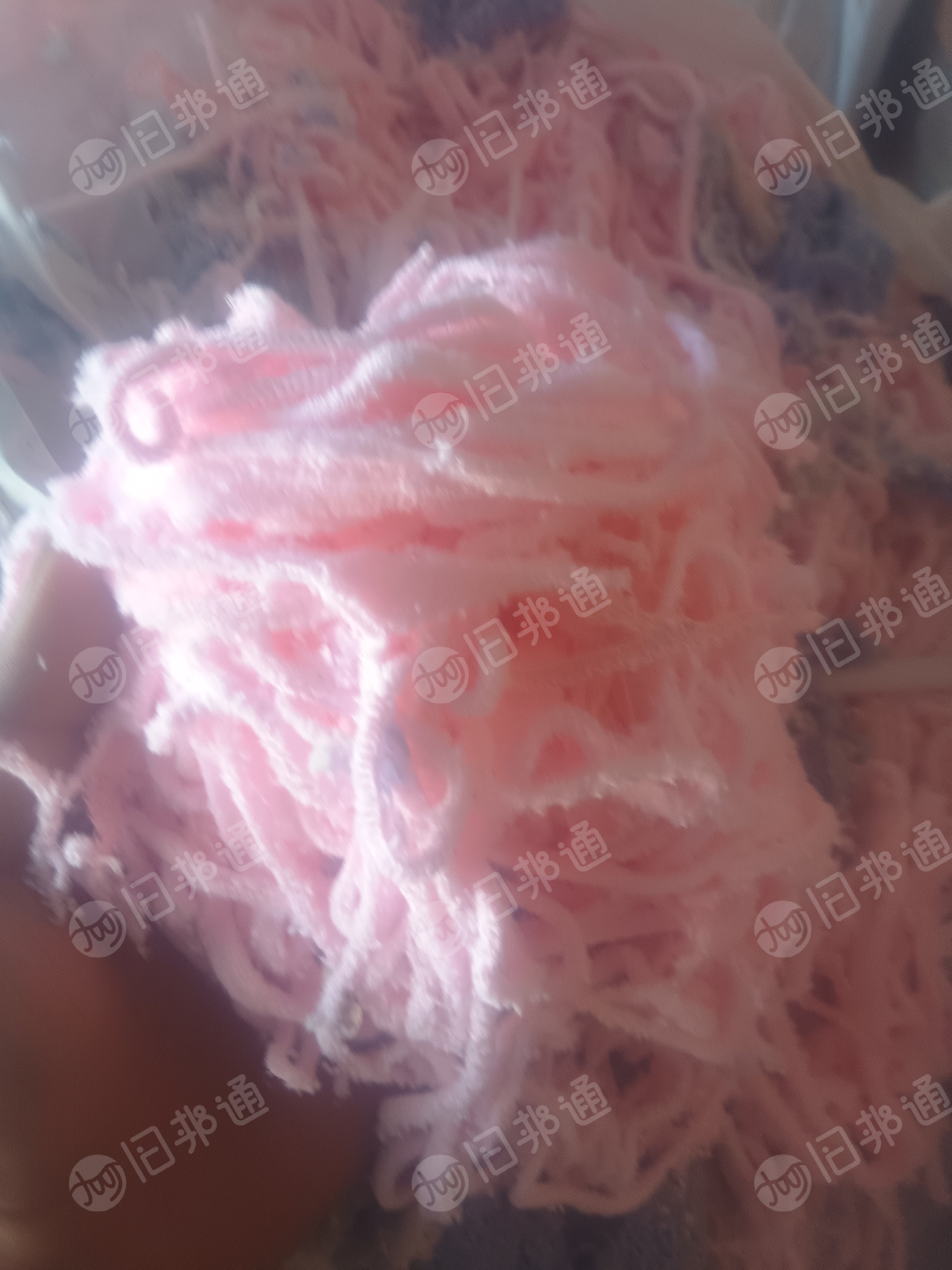 纺织下脚料,珊瑚绒下脚料,涤锦,涤纶,杂色混一起的,出售