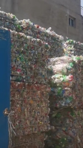 长期出售PET瓶砖，聚酯瓶砖