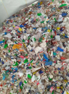 pet和pe一起粉的干粉，现货80吨，长期出售