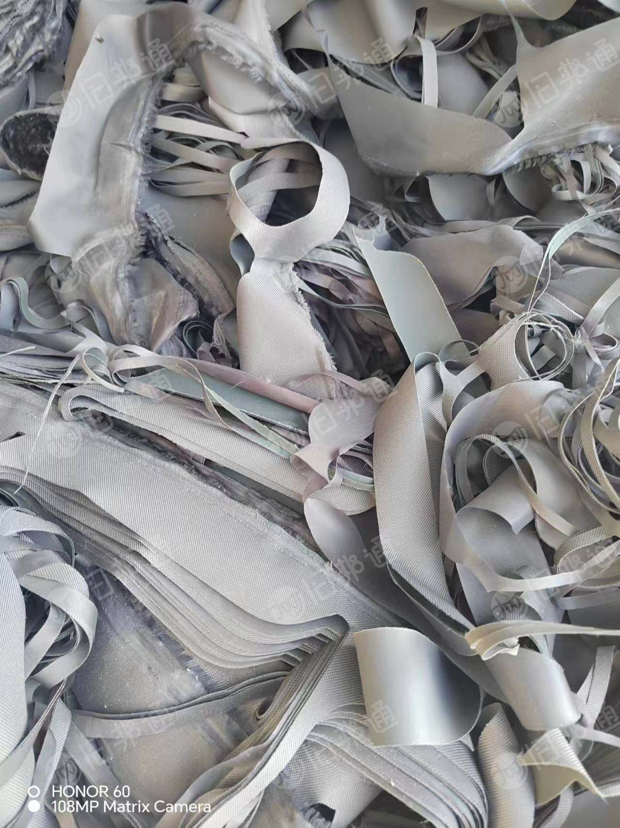 出售牛津布边角料,涤纶废布,户外用品下来的,现货20吨