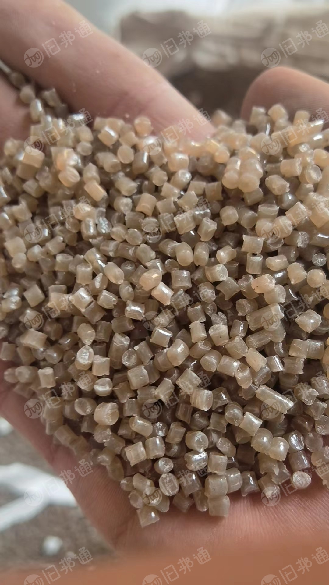 EPS冷压块颗粒长期大量出售,过40目,月产300-500吨
