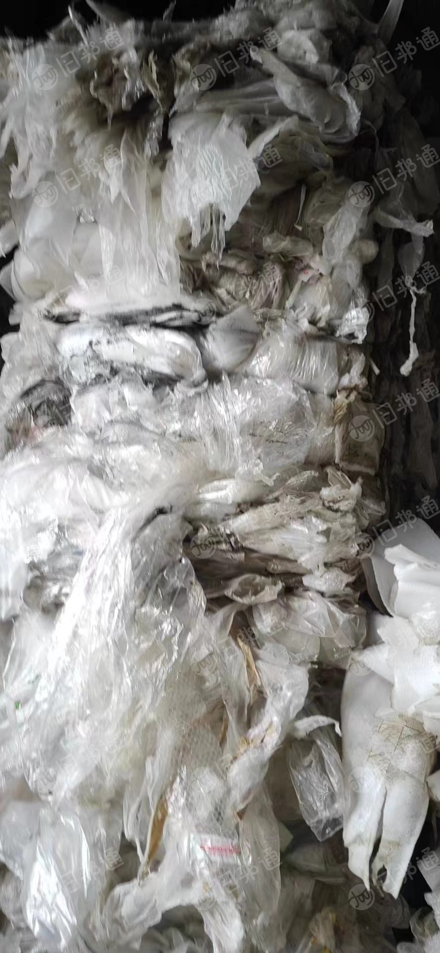 出售高压膜,低压膜,PE花膜,杂膜,干造的现货100吨
