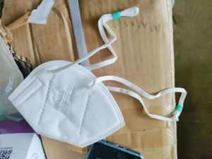出售防疫物资N95口罩，货在新乡