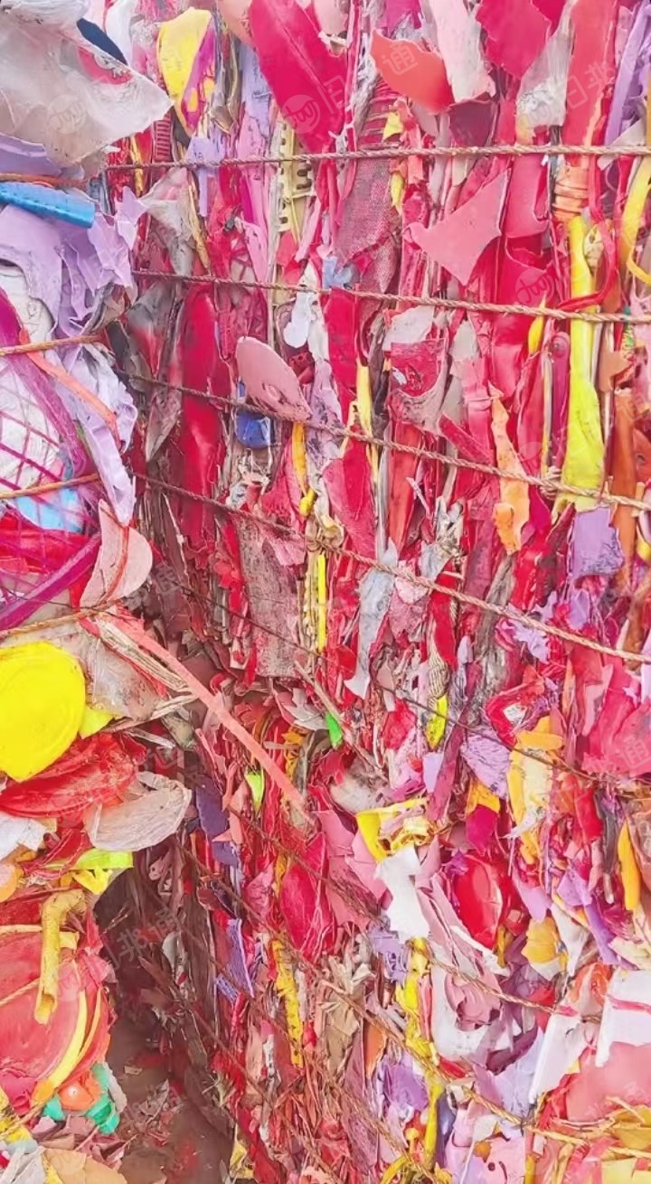 常年出售花丙压块,工程丙压块,童车压块,透明丙压块
