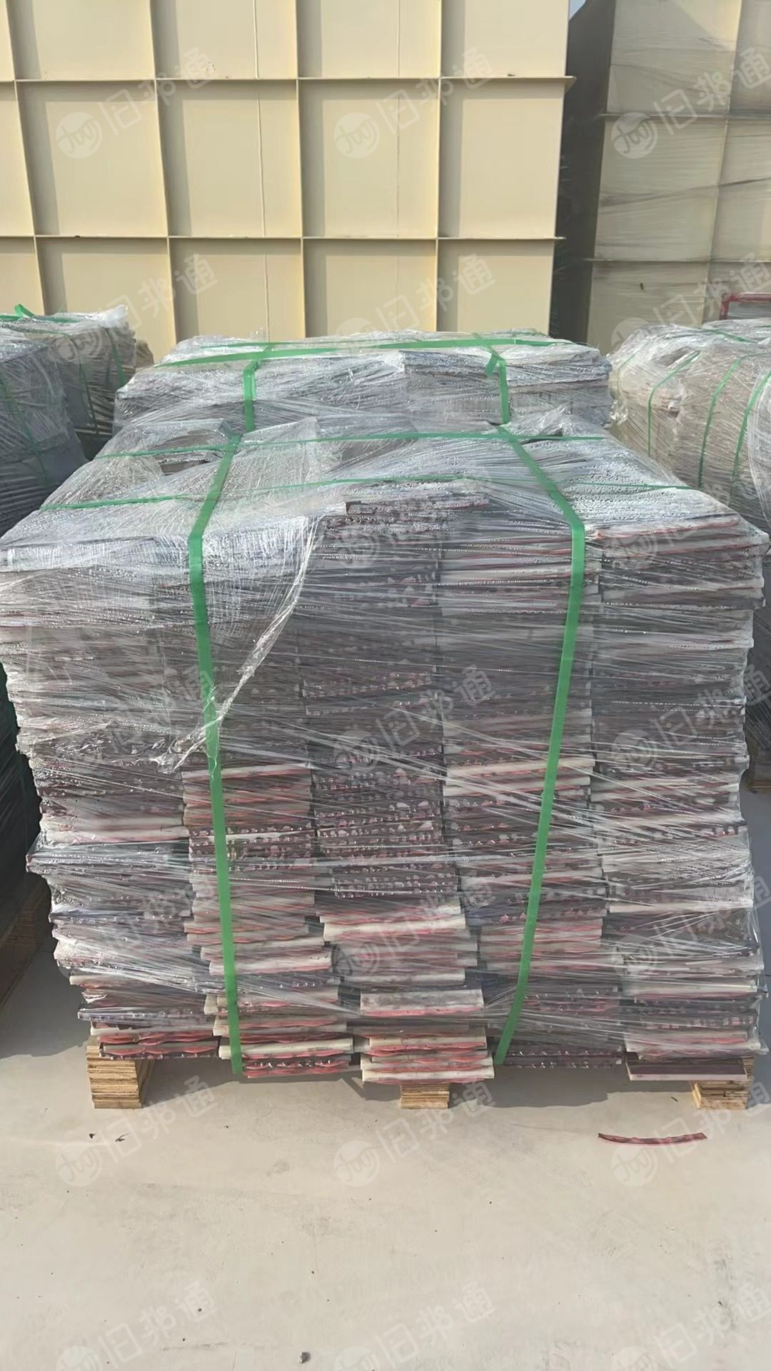 出售ABS光伏板废料,现货100个托