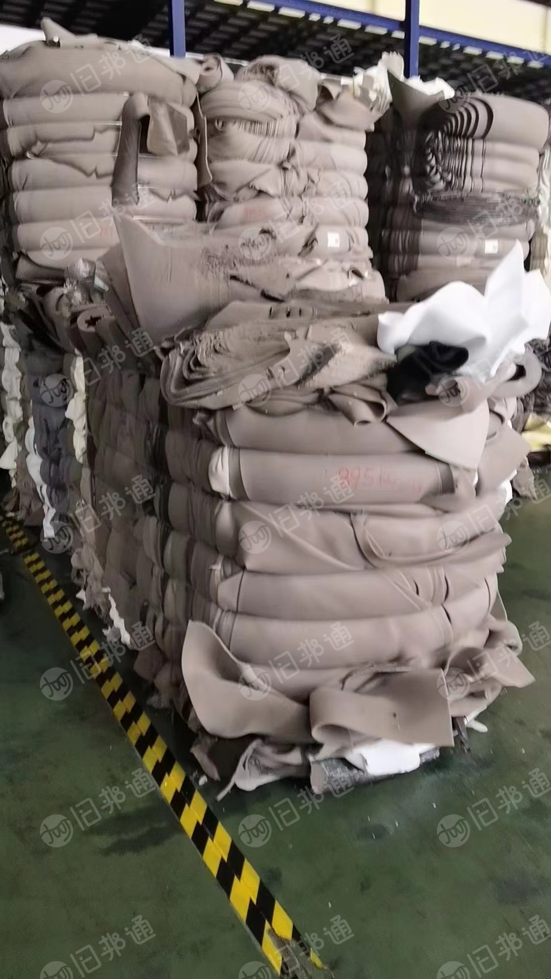 出售海绵,海绵边角料,灰色海绵,卷材,做汽车内饰下来的,月供200吨