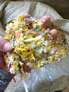 常年销售PP打包带破碎料，月供几十吨 