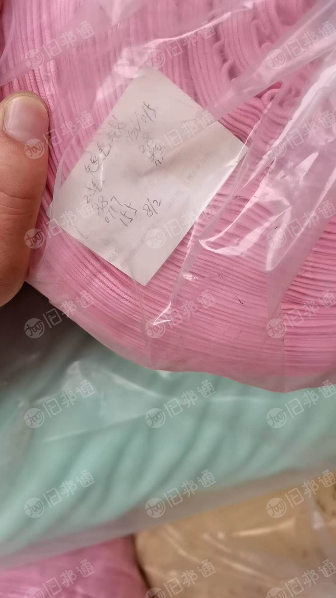 长期回收防超柔,短毛绒,北极绒,摇粒绒,黑色荔枝纹零头皮革,门幅一米六到一米七的库存布