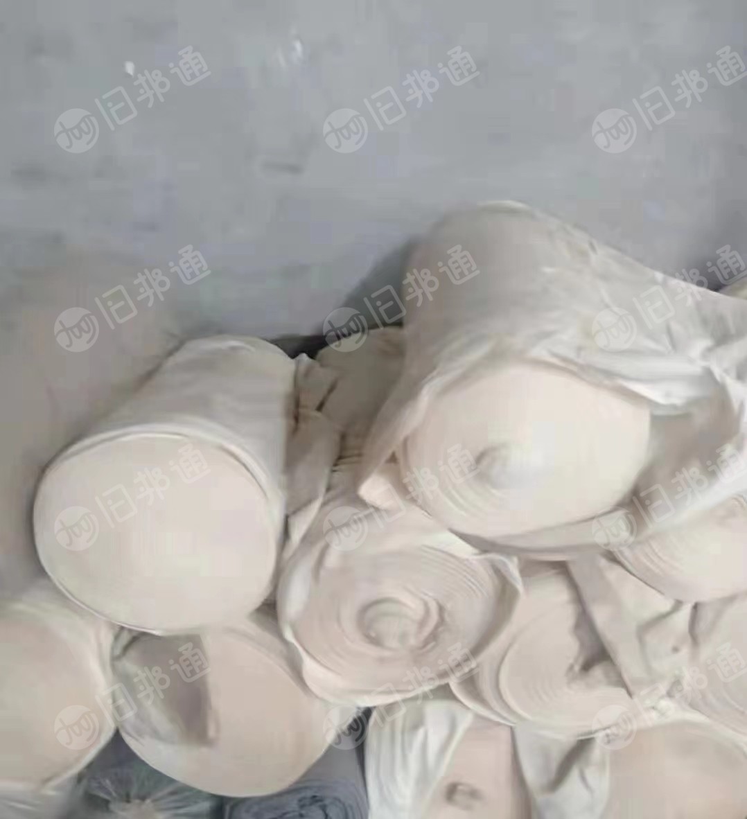 出售纯涤纶库存布料,现货还有7吨左右,在江苏盐城