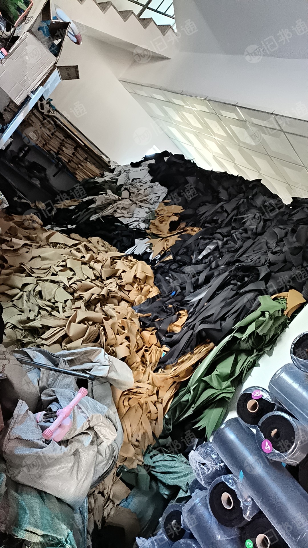 出售600DPVC下角料,一个月100吨