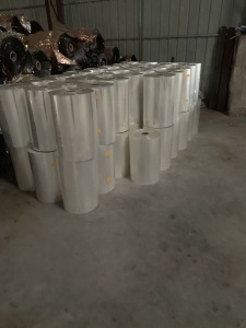 专业回收PET卷筒膜无胶，尺寸不一也可收