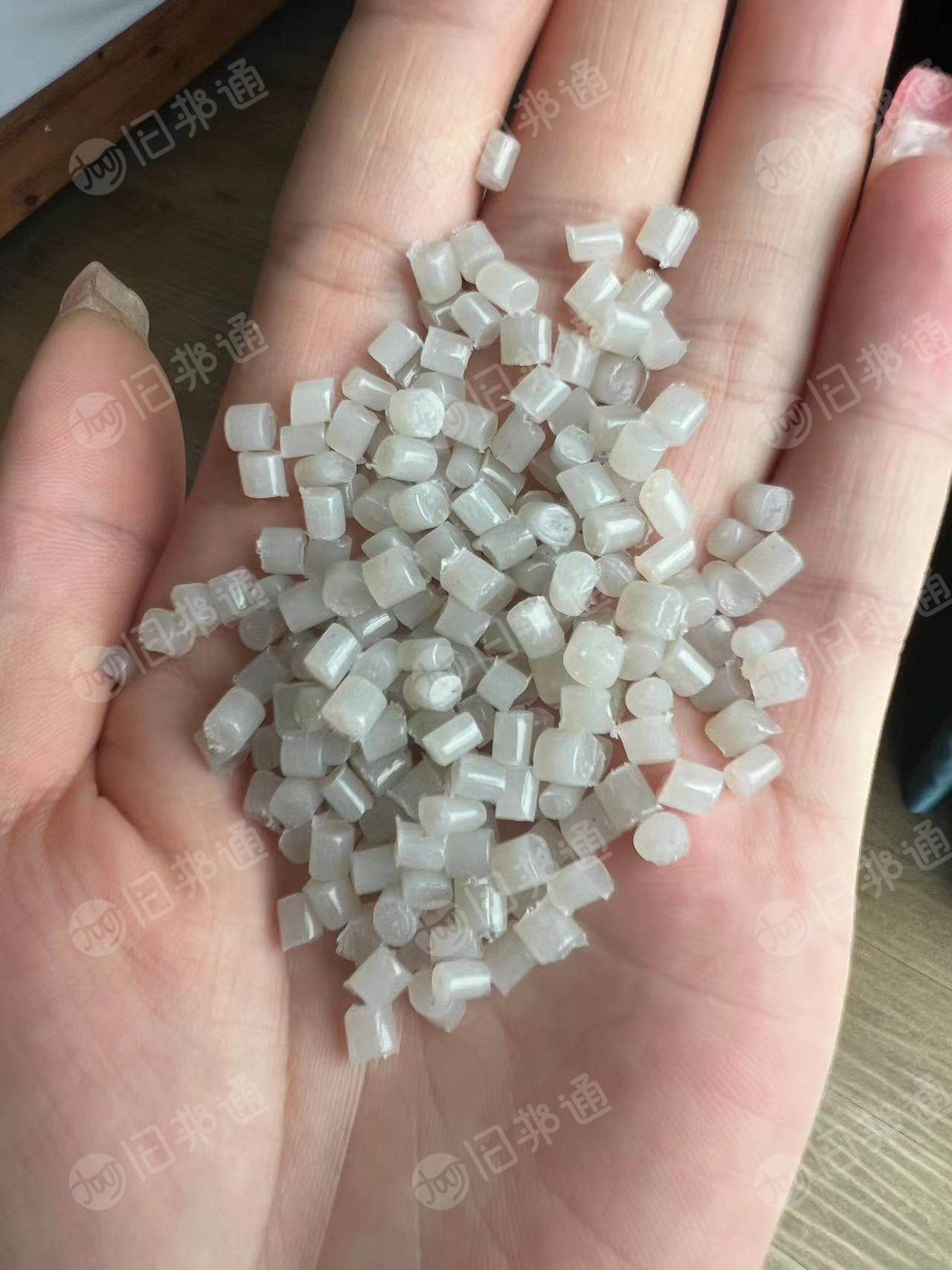 出售珍珠棉颗粒,一二三级都有,杂色,一个月100来吨