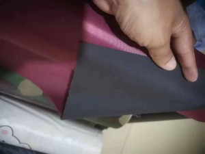 出售库存防水布，pvc材质，门幅1.55克重200，一个头的，没有拼卷，现货还有几十吨，在浙江绍兴