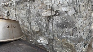 长期出售电池铝塑废料，含铝6成左右