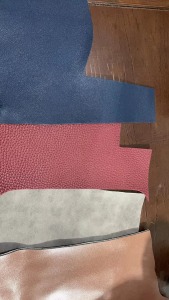 出售软质pvc边角料（箱包皮、里布、风衣布）