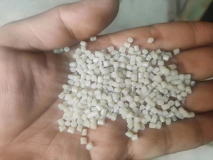 出售ABS光伏板颗粒，一级二级都有，长期有货