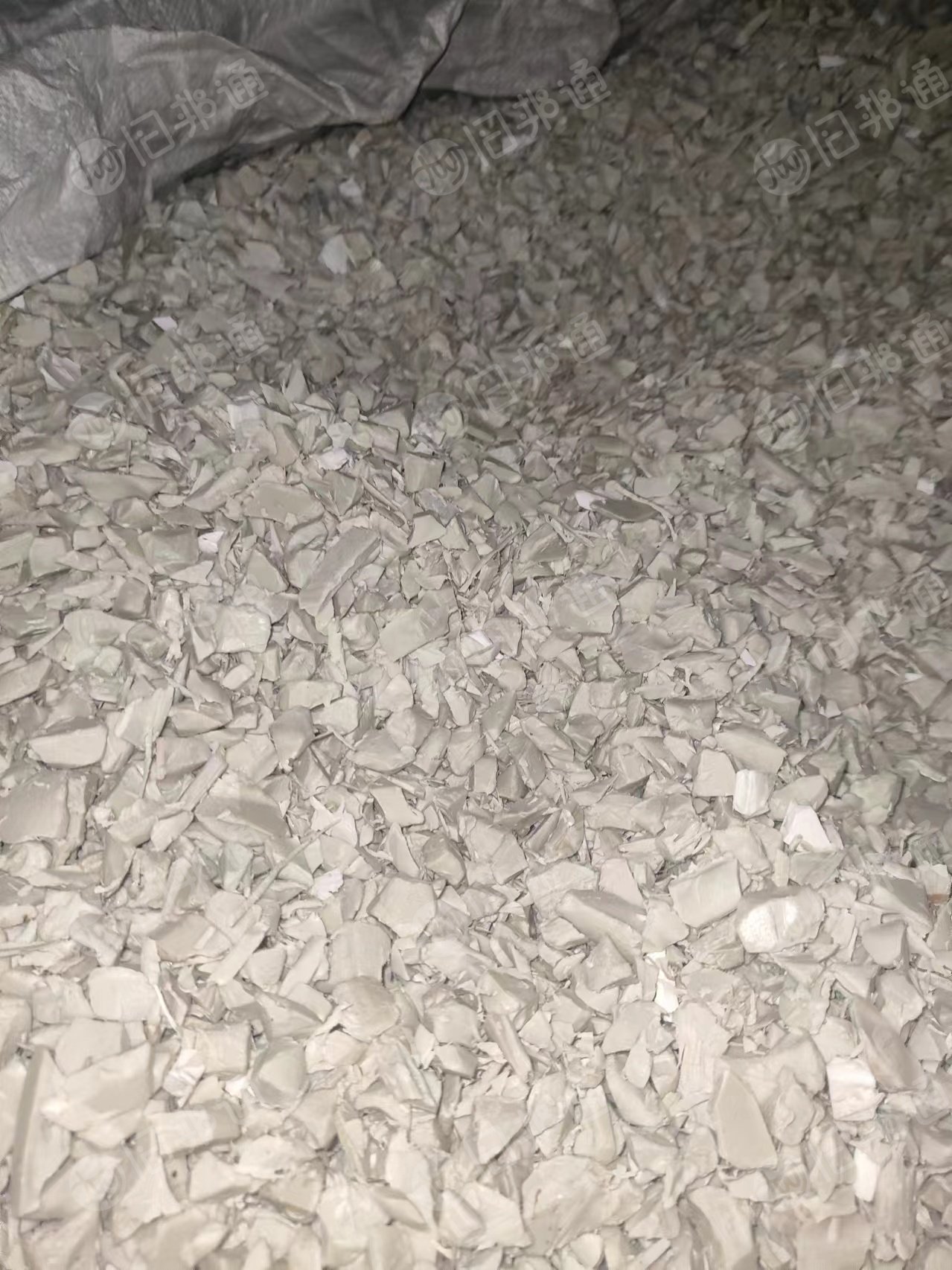 出售PP新料板材破碎料,现货七八十吨,
