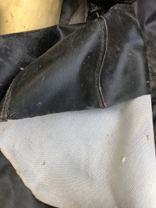 出售pvc皮革，一个月10吨左右.现在6.8车装不完