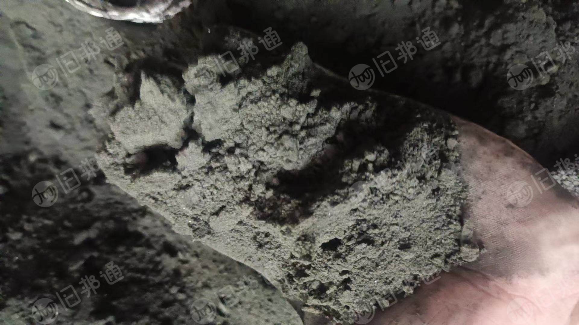 出售钢厂除尘灰,锌含量37,水份7个左右