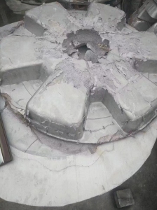 出售高镁大铝块，现货一车35吨左右