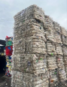 常年出售透明丙压块，饭盒压块