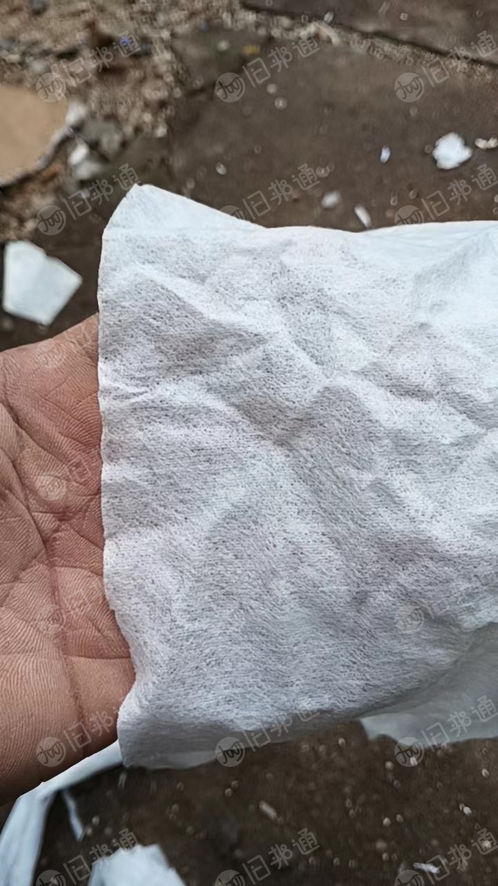 出售无纺布开花料,现货三吨。安徽提货