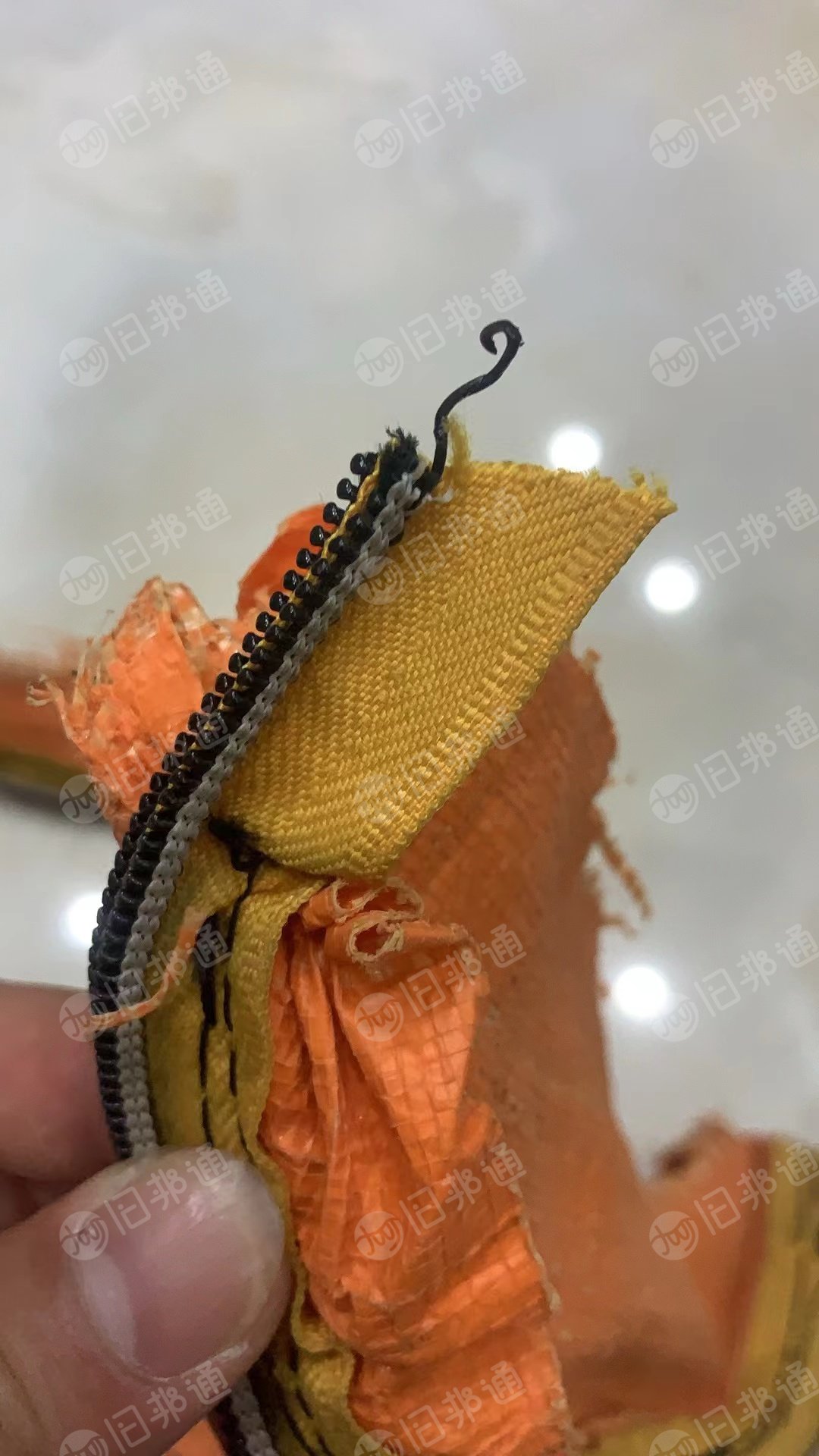 厂家长期大量出售废带,编织袋拉链边