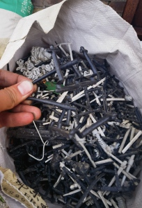 现金求购PVC水口料，抽粒用，月需80吨 