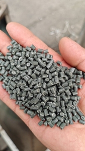 大量PP商标纸颗粒出售