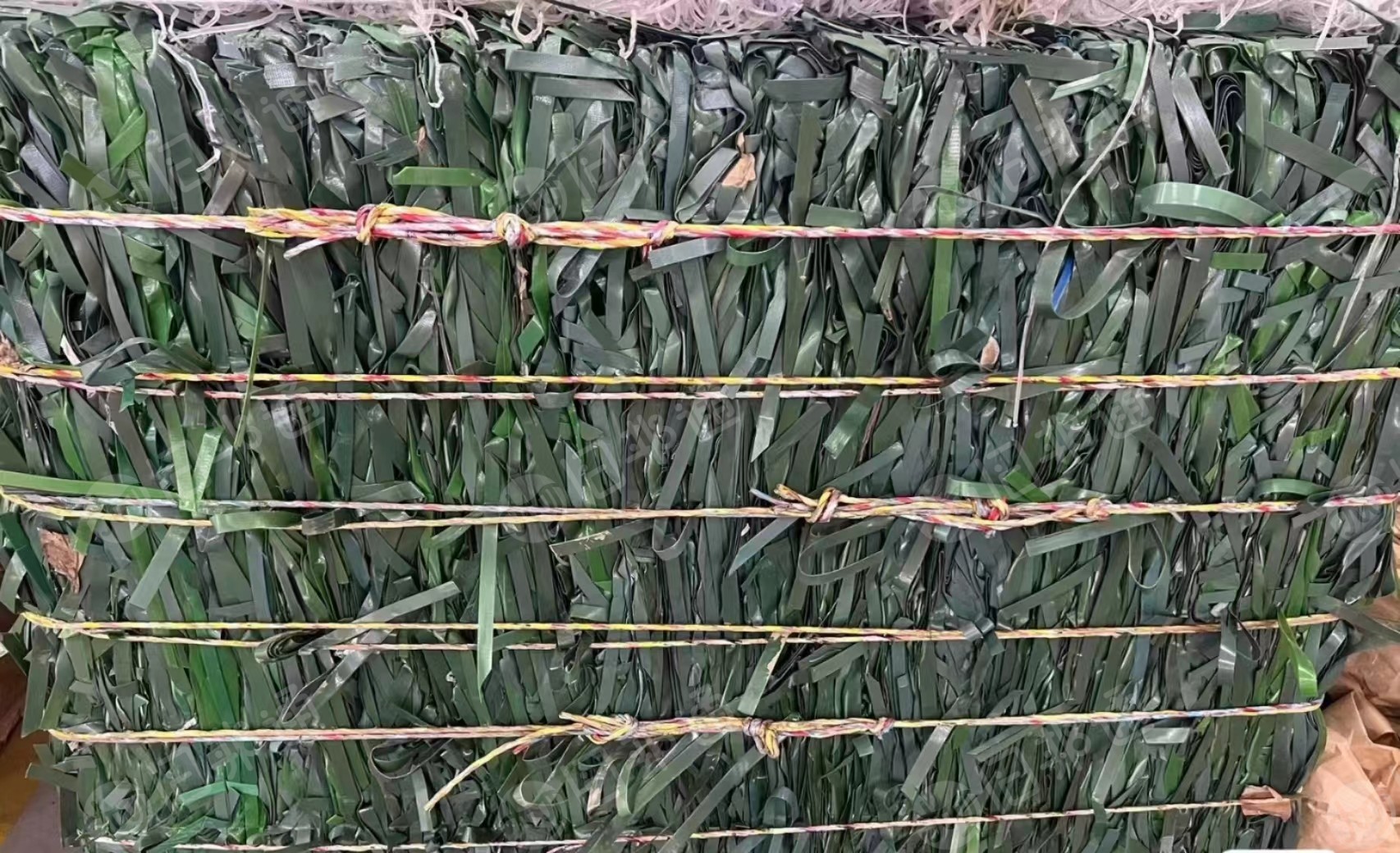 出售绿色纯涤纶打包带,无铁扣,干净,17.5够一车 货在安徽宣城