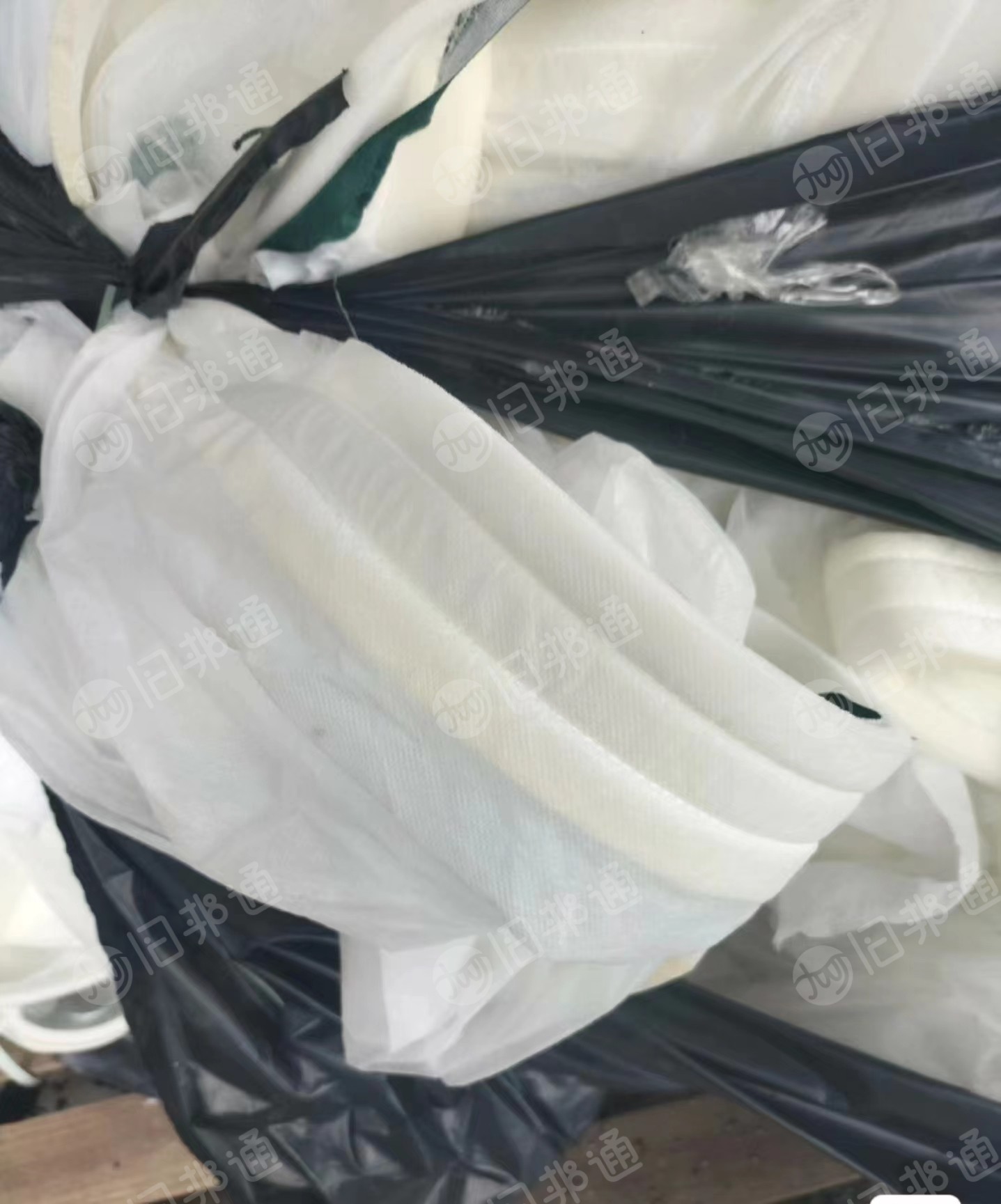 长期出售床垫边角料,海绵和布,货在福建漳州